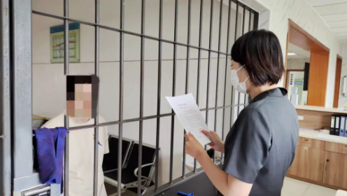已婚男同居生子不闻不问被女友起诉，又拖欠抚养费被拘留?？?
            class=