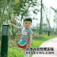 夫妻做4次试管终得子，2年后儿子患癌，卖房筹款将老人送养老院