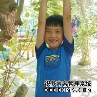 两个女的怎么生属于自己的孩子？