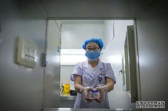 5年做了4次试管都失败了，我扔给老公一张离婚协议书，不想再折腾