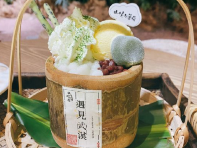 宝宝睡觉时，关灯还是开灯？小夜灯对宝宝的睡眠有影响吗？宝宝几个月可以关灯睡觉？