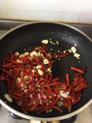 带娃累翻了！爸不会带娃让我头疼