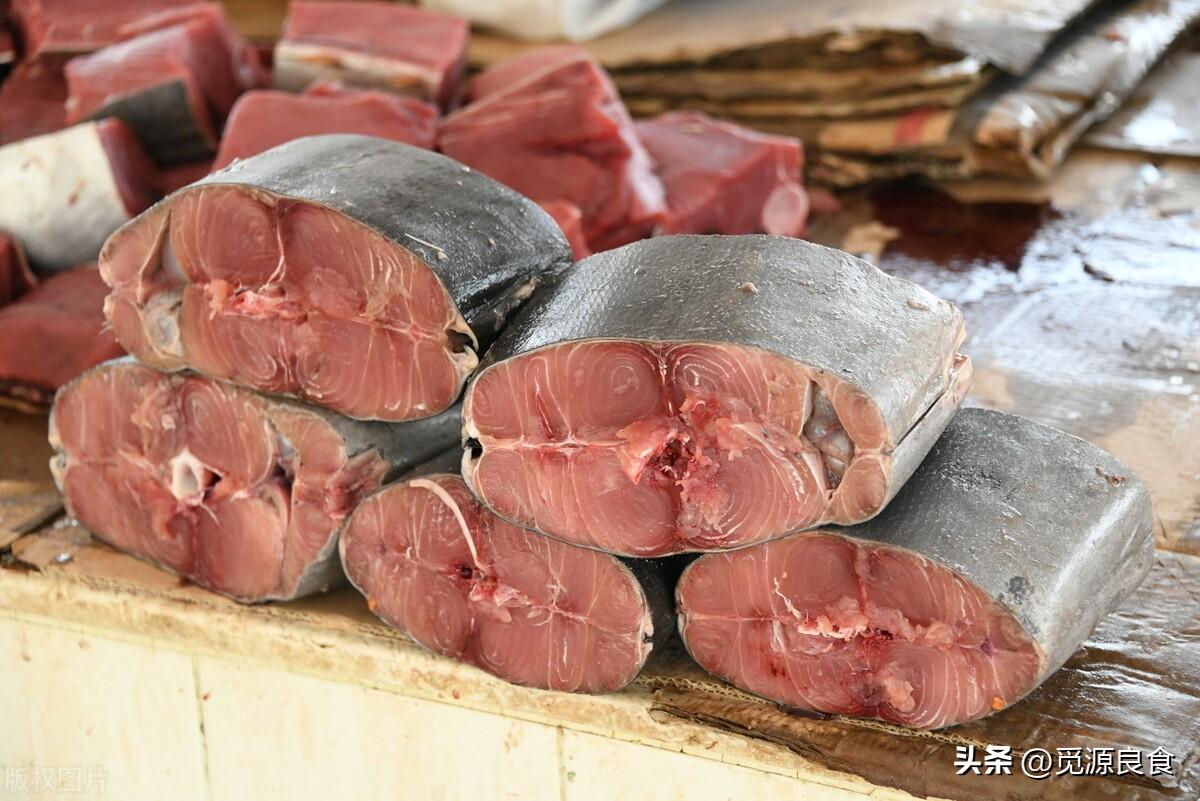 宝宝吐奶如何护理？4个有效手段应对孩子吐奶